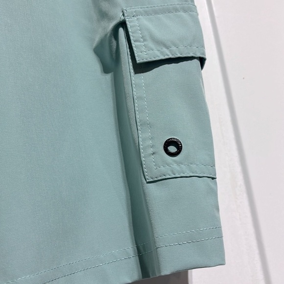 Quicksilver Lined board/swim,elastic drawstring waist,hip pockets,back velcro - Picture 3 of 12